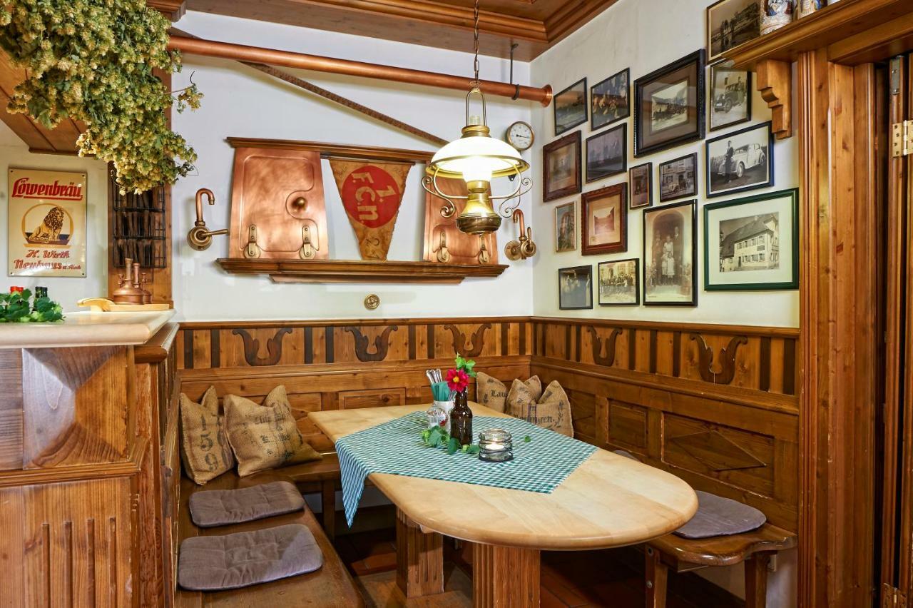 Brauereigasthof Zum Loewenbraeu Adelsdorf Екстериор снимка